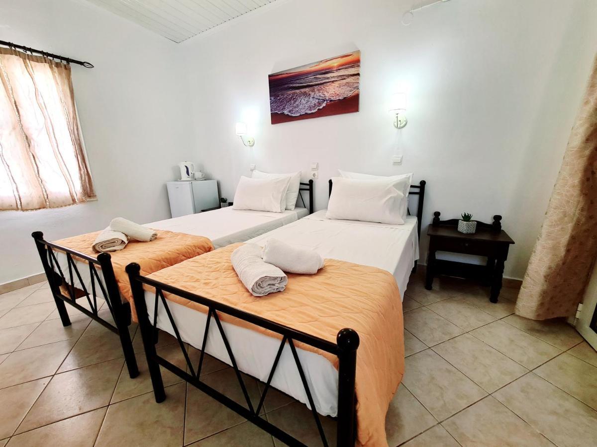 Avra Rooms Karpathos Esterno foto