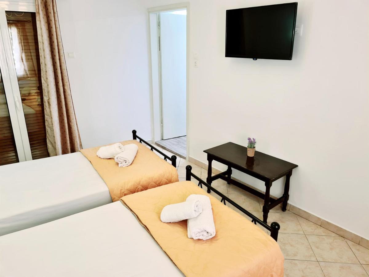 Avra Rooms Karpathos Esterno foto