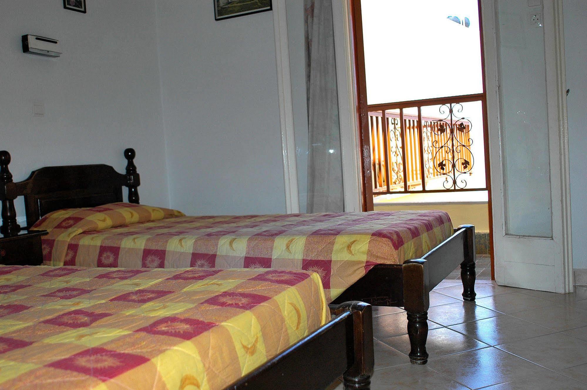 Avra Rooms Karpathos Esterno foto